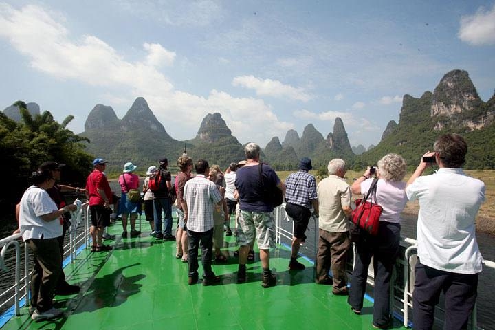 1 Day Li River Cruise from Guilin to Yangshuo with Private Guide & Driver image