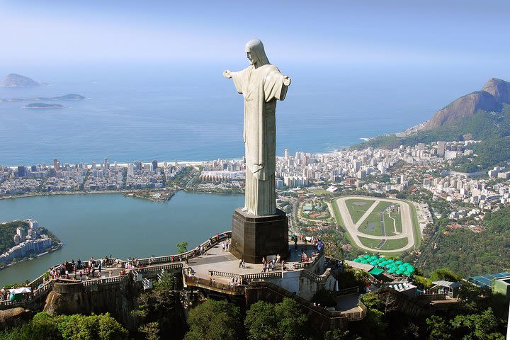 Full Day in Rio: Christ the Redeemer, Sugarloaf, Maracana and Selaron with Lunch image