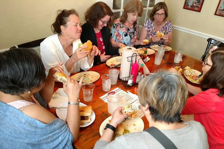 New Orleans Weekend Garden District Food & History Tour image