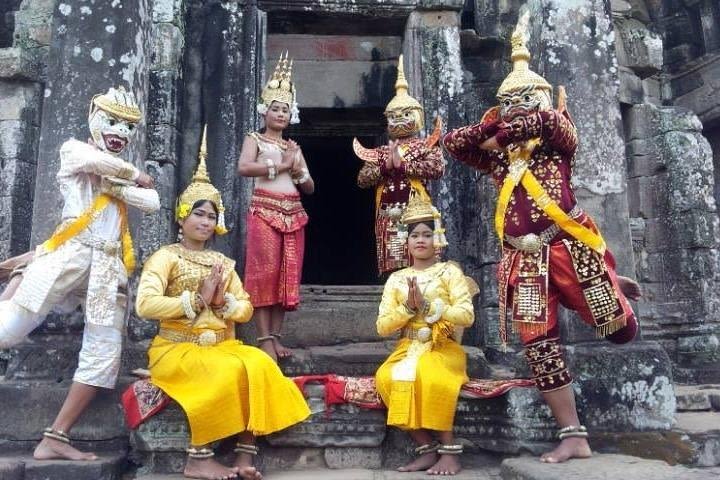 1 Day- Angkor Wat Big Circle & Banteay Srei  image