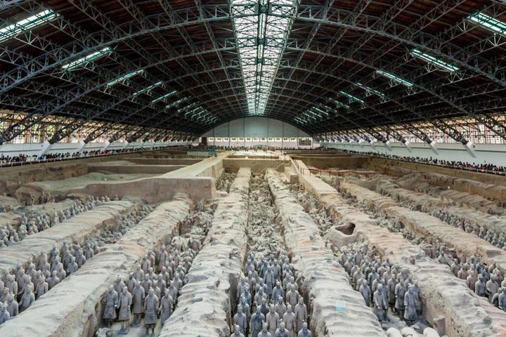 Xi'an Private Tour: Terracotta Warriors and Horses, City Wall and Muslim Quarter image