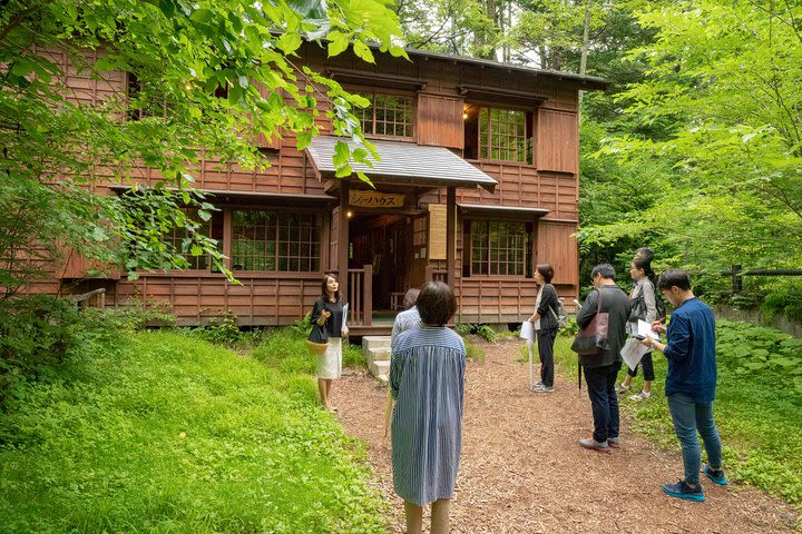 ~ Touch the villa culture and history of Karuizawa ~ Karuizawa town walk tour image