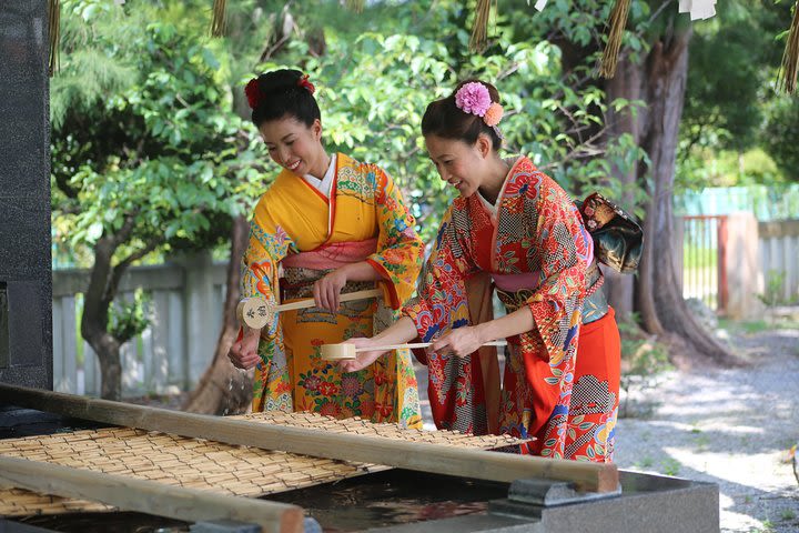 Japanese traditional costume “kimono” photography course “Hairset & Point Makeup & Dressing & Photography” image