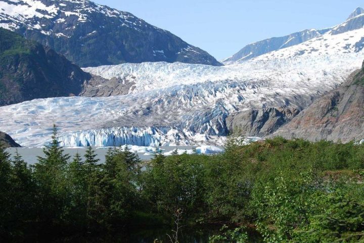 Mendenhall Glacier Round-Trip Shuttle image