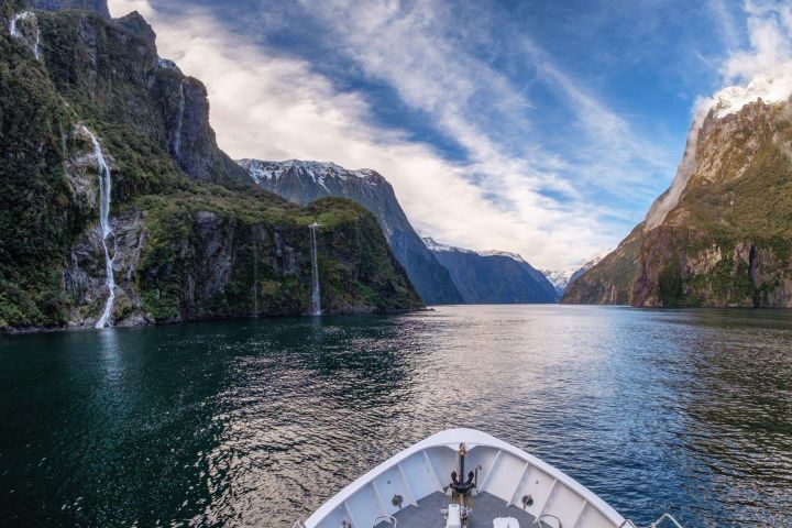 Milford Sound Premium Tour with Lunch image