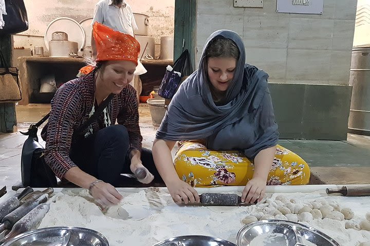 Luxury Rickshaw Tour of Old Delhi image