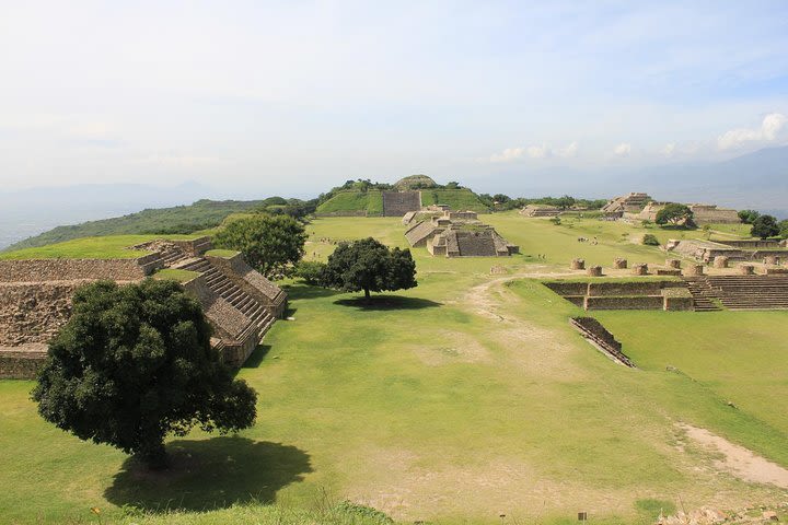 Shuttle Monte Alban image