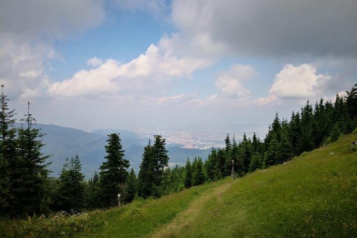 Private Day Trek in 7 Stairs Canyon and Piatra Mare Mountains image