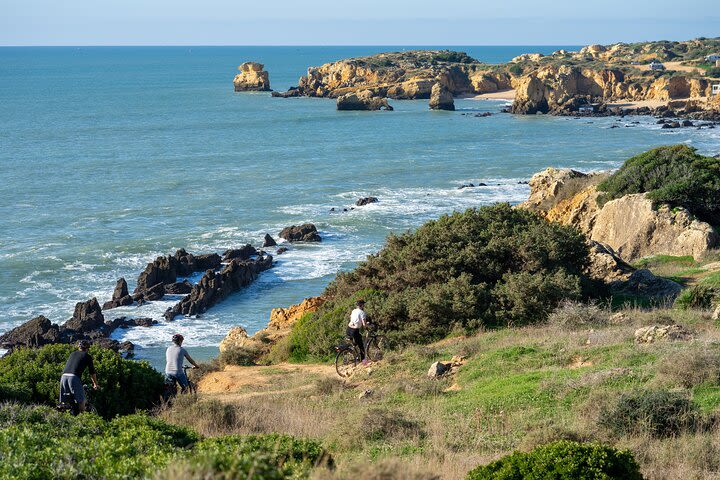 Beach and Cliffs MTB Tour image