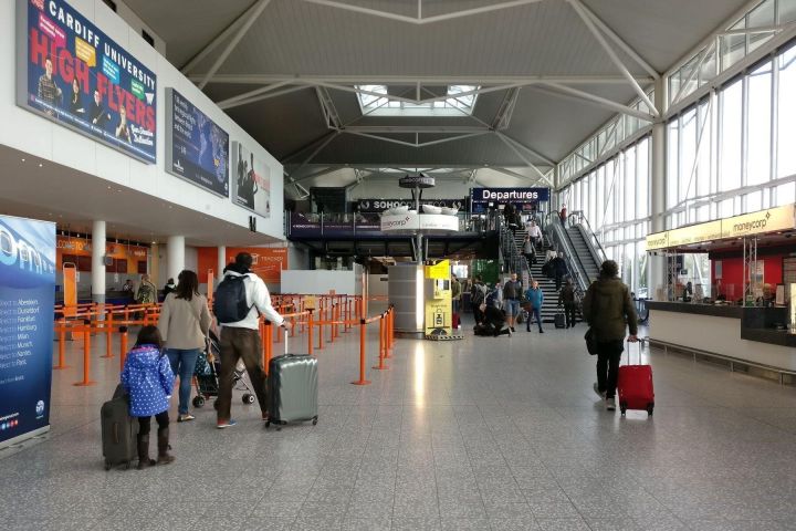 Private Bristol Airport Departure Transfer image