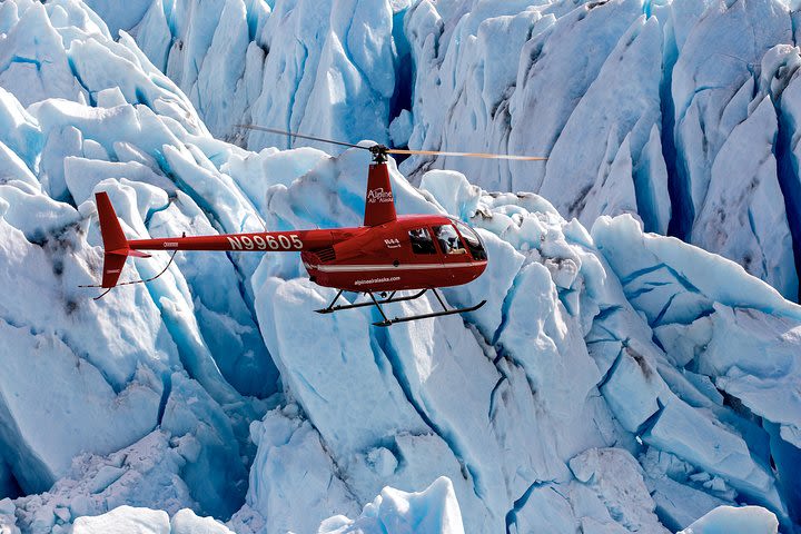 60 Minute Extended Glacier Tour and Landing image