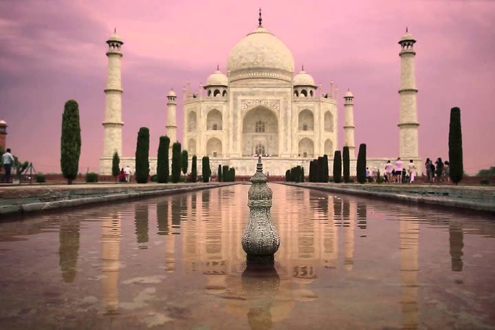 Same Day Agra Tour from Delhi by Express Train with Breakfast and Dinner image