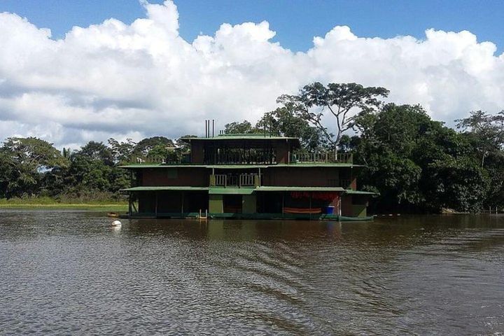 Lake Gatun Boat Tour Including Kayaking and Lunch image