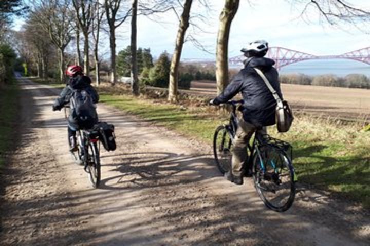 Forth Bridges and Edinburgh Suburbs by Manual or E-bike image