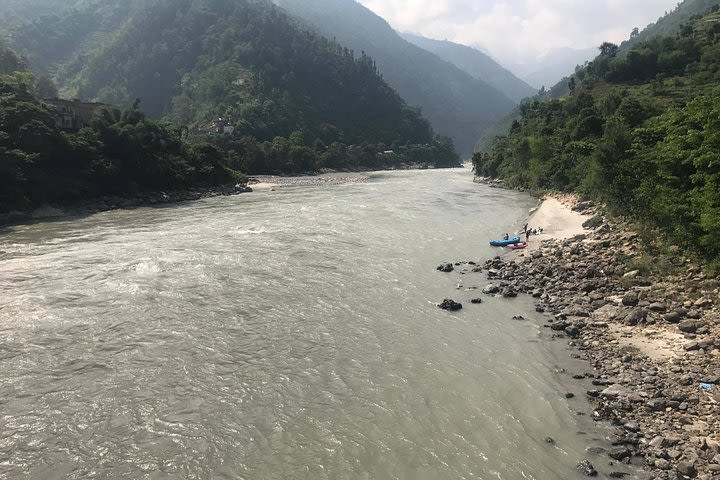 1 day Trishuli river rafting image