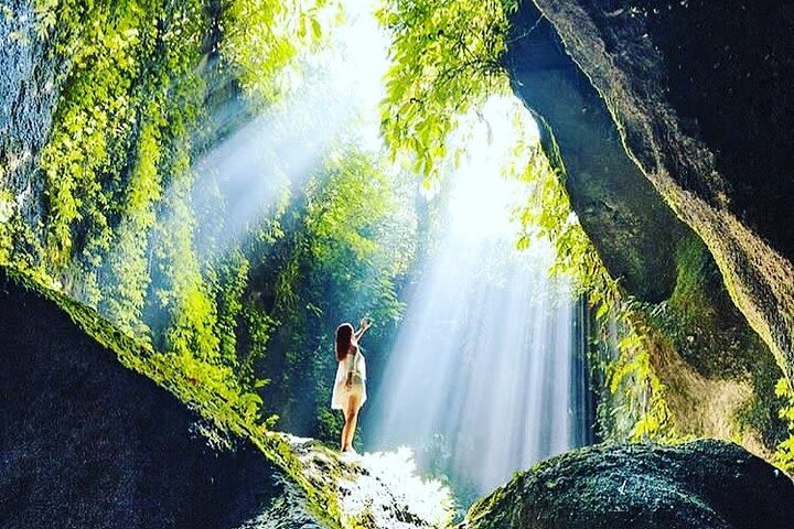 BALI INSTAGRAM TOURS; Heaven Gate, Tirta Gangga, Tukad Cepung waterfall image