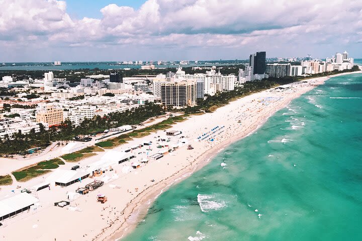 Miami's Most Luxurious Private Helicopter Tour image