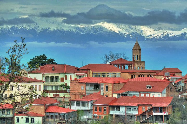 Signaghi, Bodbe monastery + wine tasting image