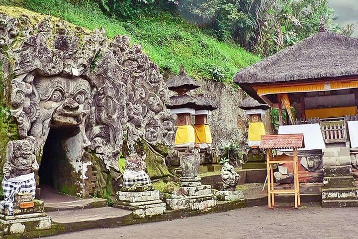 Full Day Bali Private: All About The Ubud Artisan Tour image