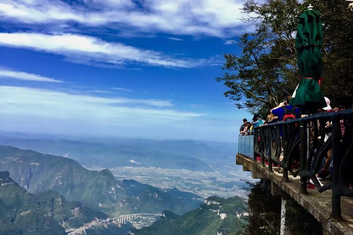 Private Tour-Great Wall,Mountain Glass Skywalk and Lake Tour image