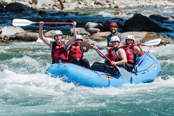 Snoqualmie Whitewater Rafting (Class 3-4) image