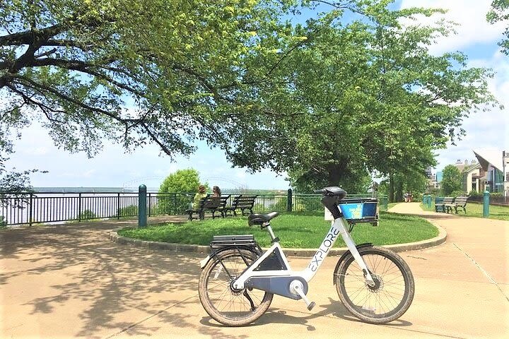 Memphis Guided Bicycle Tour image