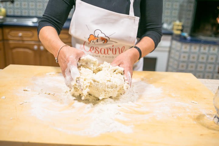 Private Pizza & Tiramisu Class at a Cesarina's home with tasting in Turin image