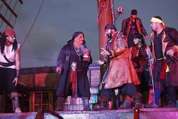 Pirates in the night! - Dinner & Pirate Show image