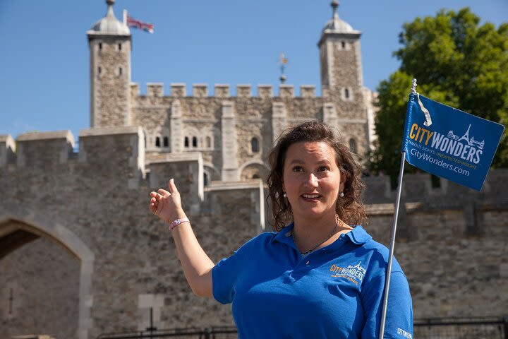 Tower of London Early Access Tour with Beefeater Audience image