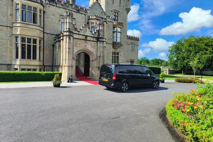 Giants Causeway Tour from Belfast in luxury 7 seater  image