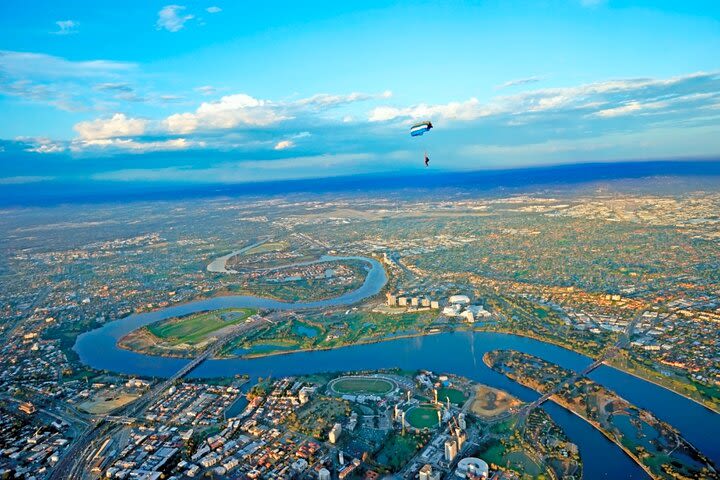 Skydive over Perth city 14000ft image