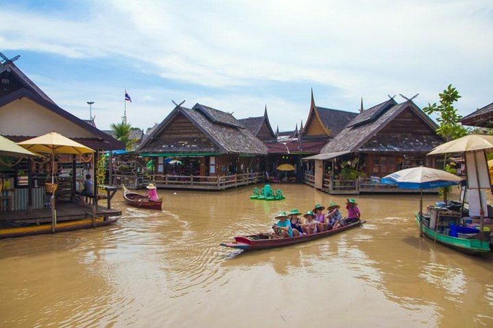 Pattaya Floating Market image