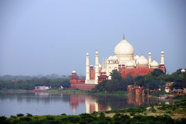 Tajmahal Tour with Shopping image