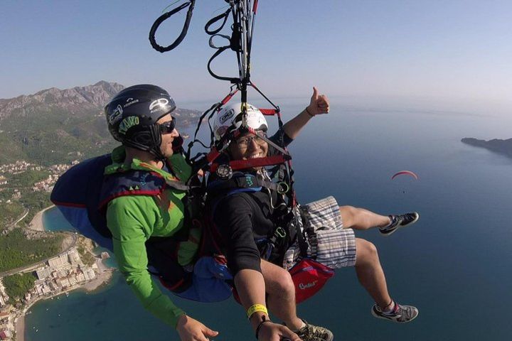 Tandem paragliding in Budva image