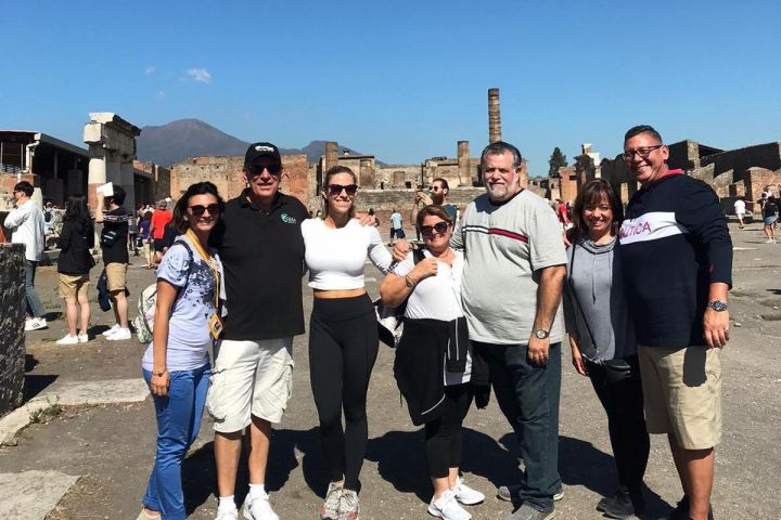 Rome Half-Day Private Highlights Driving Tour image
