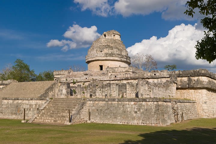 Chichén Itzá, Cenote Ikkil, Izamal Unforgettable Experiences image