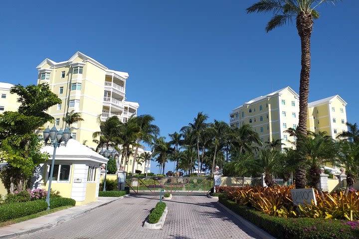 Shuttle Hotels in Cable Beach image