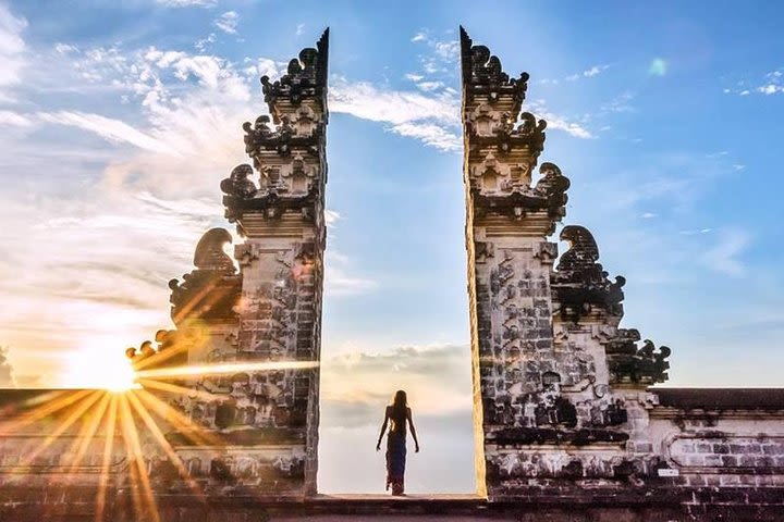 Full Day Eastern Bali with Lempuyang Gate of Heaven Tour image