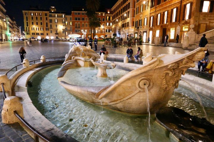 Rome Night Highlights Private Tour image