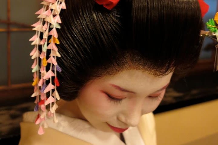 Traditional Group Geisha Experience and Dinner Show in Tokyo, Fukagawa District image