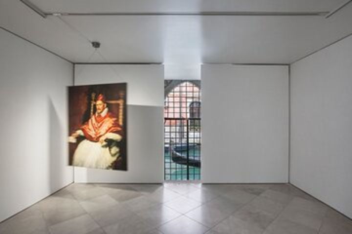 Small-Group Half-Day Walking Tour for Contemporary Art Lovers in Venice 1 image