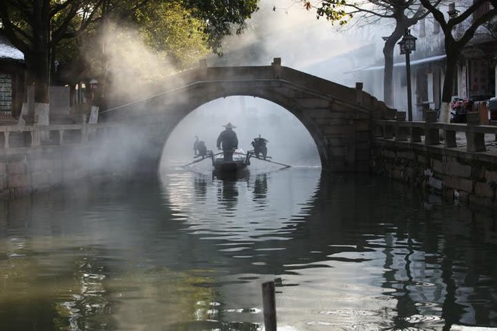 Suzhou and Tongli Discovery Tour with Gondala Ride or Tea Tasting image