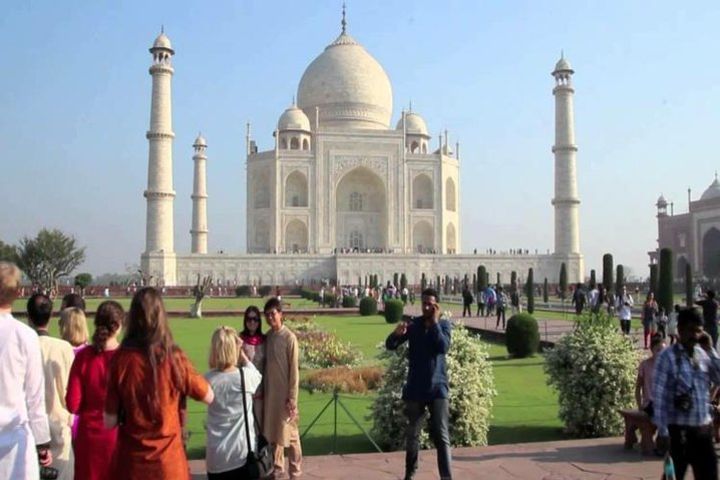 Taj Mahal & Agra Fort Full Day Tour By Tuk Tuk With Lunch From Agra  image