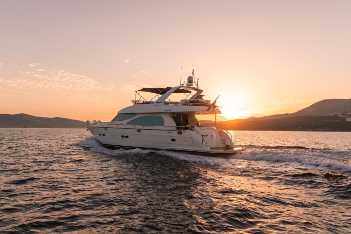 Private Yacht Tour to Blue Lagoon with Snorkeling from Split image