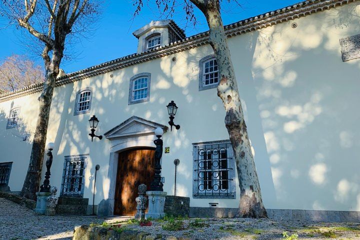 SINTRA NECKLACES Trip. Walking and Car Tour. image