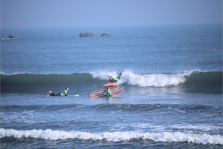 Tour de Surf: Aprende a Surfear en la Playa de Concón image