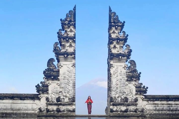 Heaven Gate Lempuyang Temple Tour image