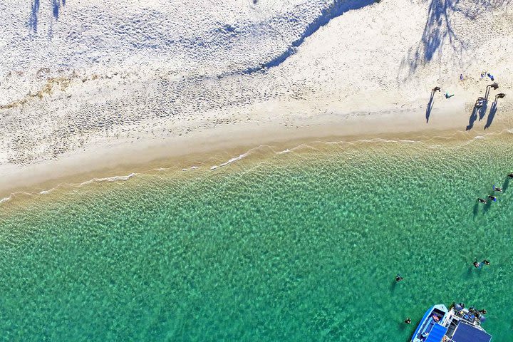 Wave Break Island Scuba Diving on the Gold Coast image