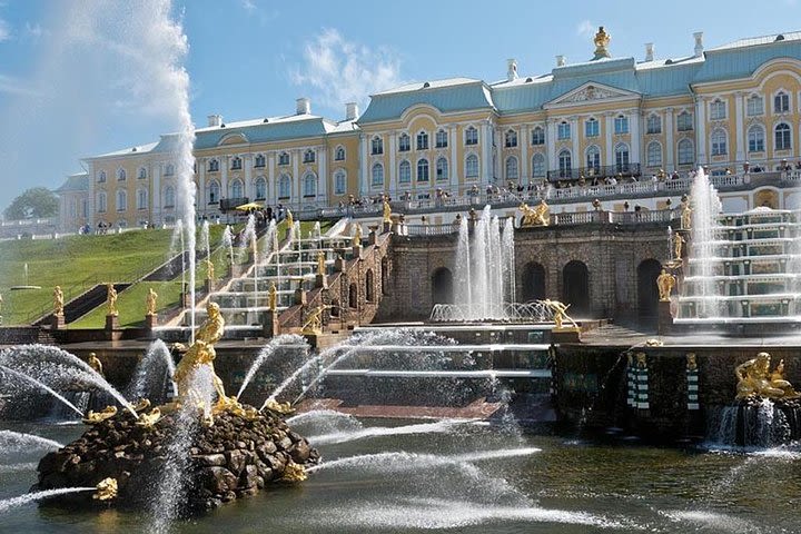 Peterhof tour including visit to The Grand Peterhof Palace and Lower Park image