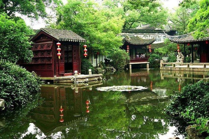 Private Customized Suzhou Highlights Tour with Tongli Water Town and Tuisi Garden image